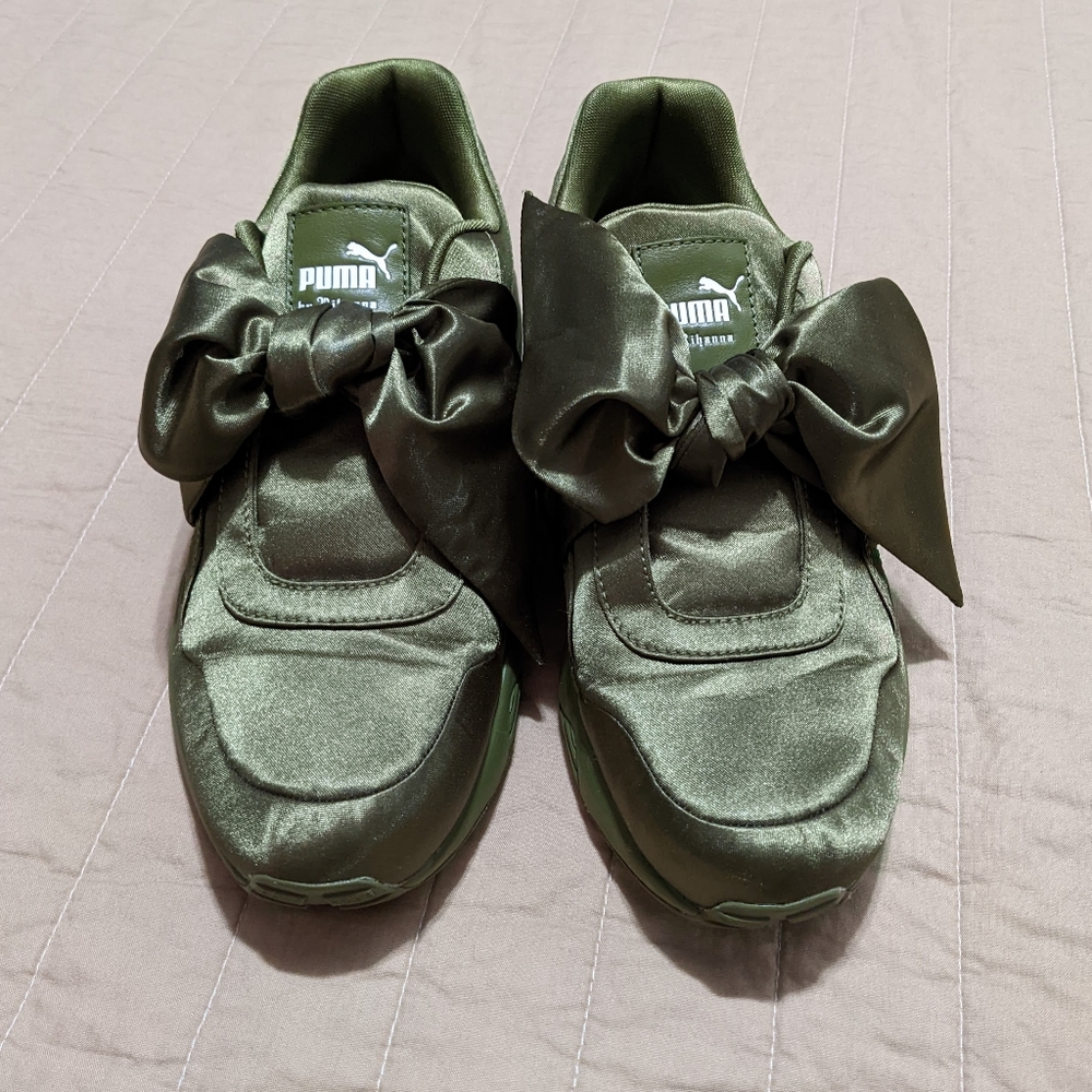 Olive Puma FENTY By Rihanna Size 9 Shoes
